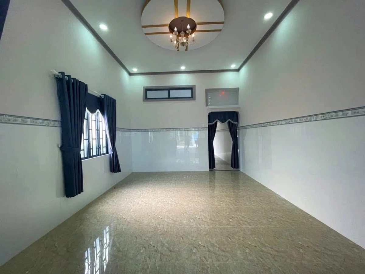 Nhà 2 phòng ngủ sân xe Gò Dầu Tây Ninh 130m2 - Ảnh thu nhỏ 2