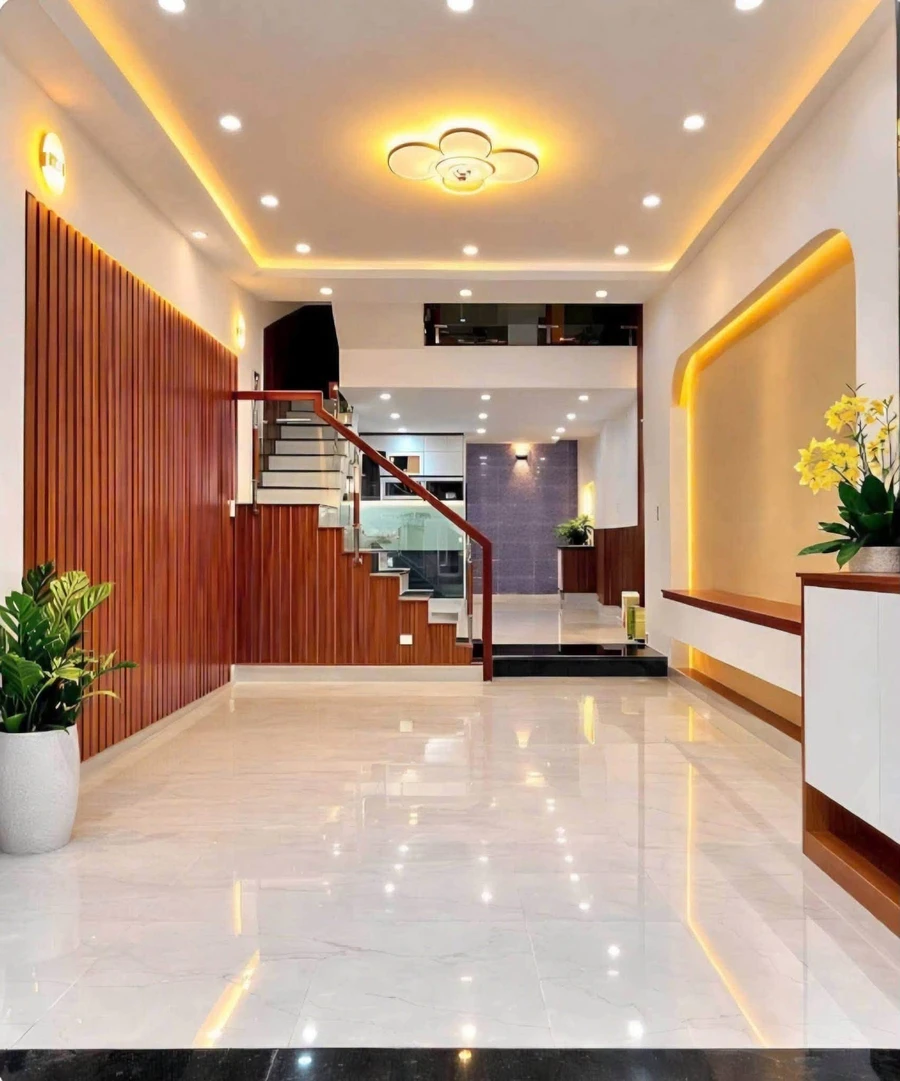 Bán nhà mặt tiền 50m2 3 tầng 3PN Quy Nhơn 3 tỷ - Ảnh 1