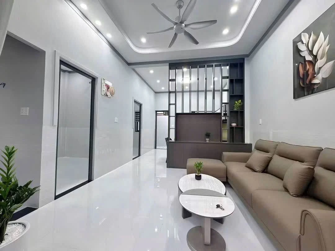 Bán nhà 7m mới 100%, 2PN, 68m² tại Tân Phú, Đồng Xoài - Ảnh 1