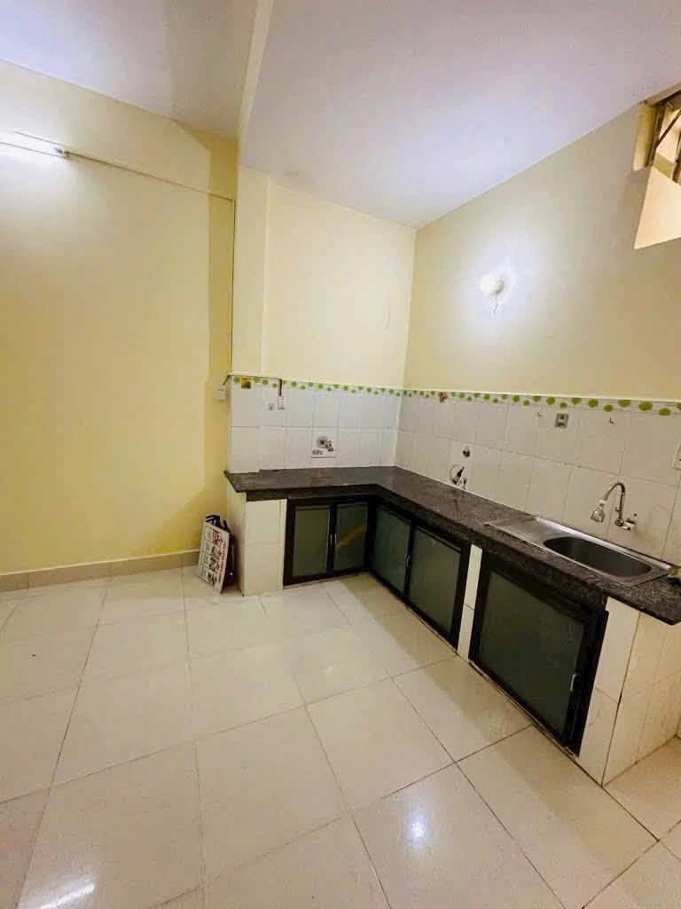 Bán nhà 2 tầng 70m² Phú Nhuận 5 tỷ, sổ vuông, cho thuê 13tr/tháng - Ảnh thu nhỏ 3