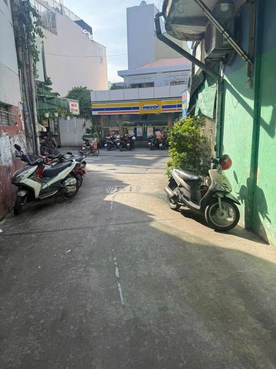 Bán nhà góc 2 mặt hẻm nở hậu 36m² Hòa Hưng, Quận 10 giá 5,999 tỷ - Ảnh thu nhỏ 3