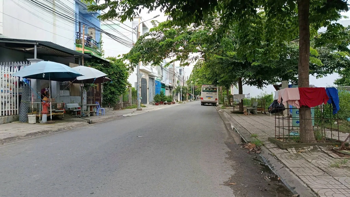 Bán nhà 1 trệt 1 lầu 80m2 gần Nguyễn Bỉnh Khiêm, Quận 7 - Ảnh thu nhỏ 2