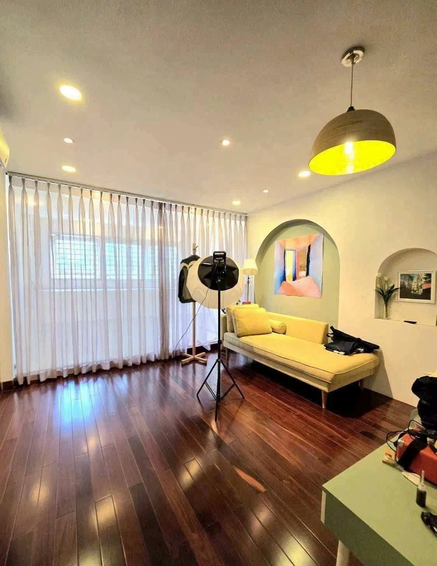 Bán nhà hẻm ô tô 55m2, 5 tầng 6PN góc Hoàng Hoa Thám - Nguyễn Văn Đậu, Bình Thạnh - Ảnh 1