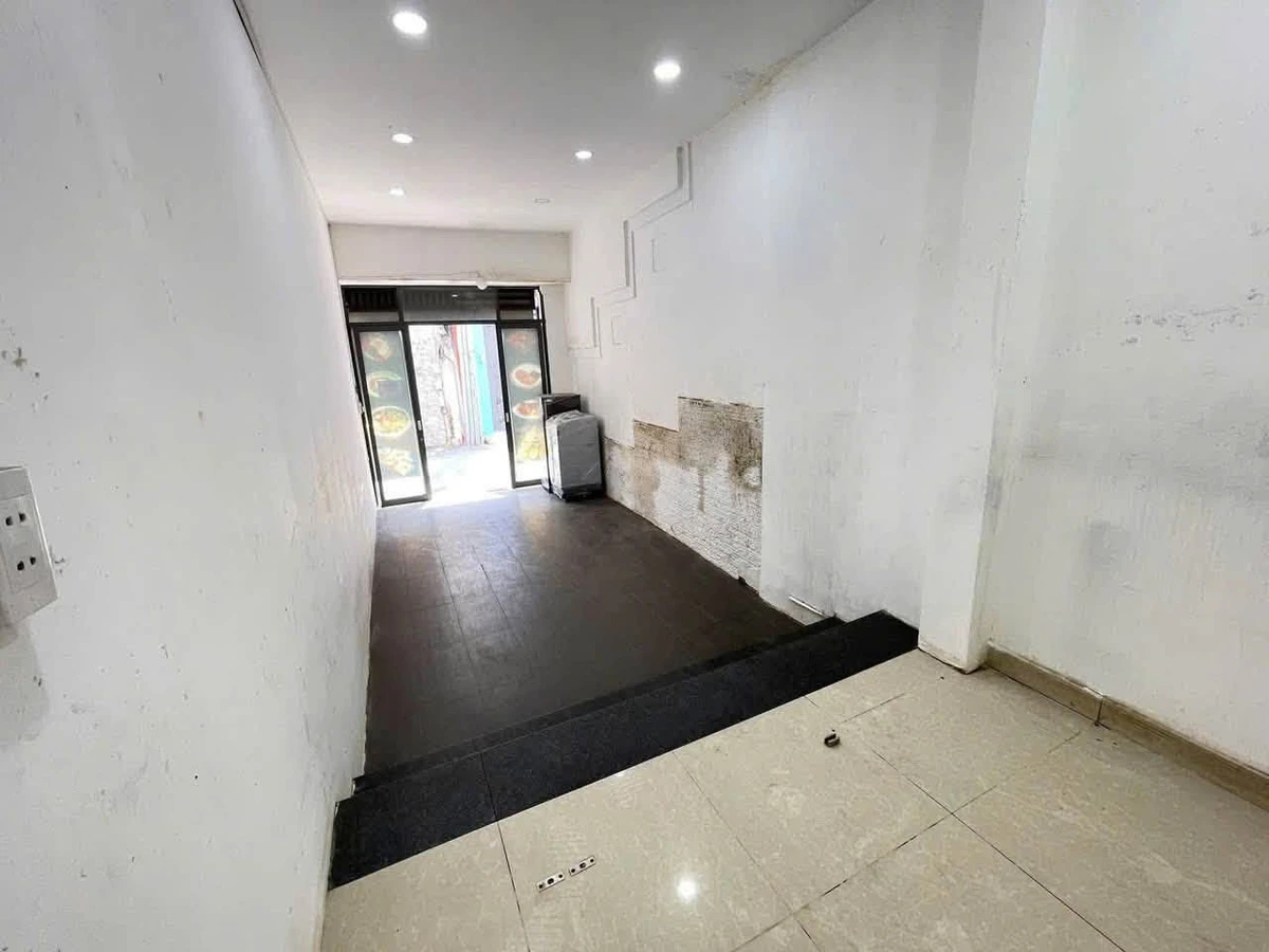 Cho thuê mặt bằng mặt tiền 30m2 Nguyễn Đình Chính, Phú Nhuận - Ảnh thu nhỏ 5