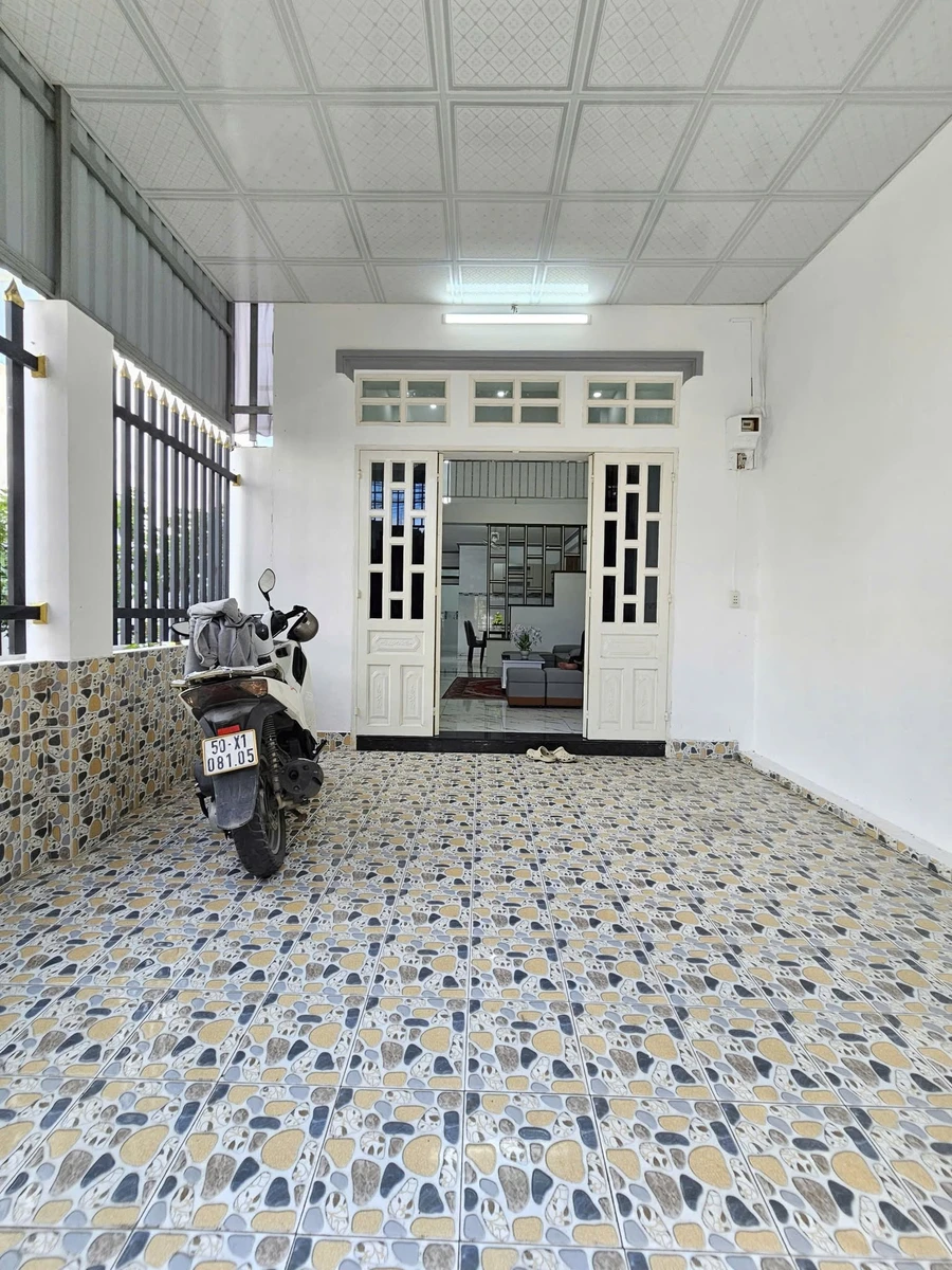 Bán nhà 83,5m² 4 tỷ 280 gần chợ Xóm Vắng Dĩ An - Ảnh thu nhỏ 2