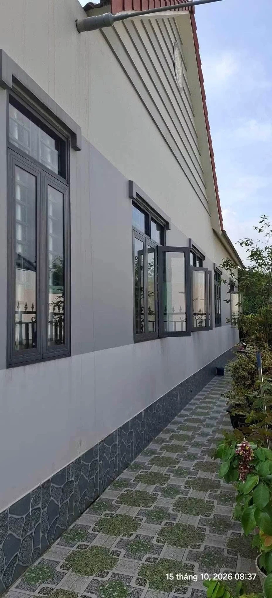 Bán nhà vườn mái Thái 221m² 2 phòng ngủ tại Bến Cát - 2 tỷ 230 - Ảnh 1