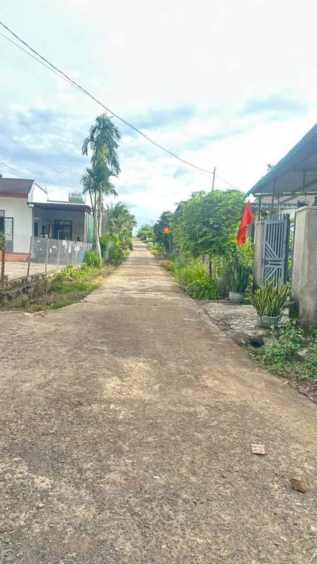 Bán đất mặt tiền bê tông 5,5m x 27m hẻm cấp 1 đường liên thôn 8, Cuebur, Buôn Ma Thuột giá 680 triệu