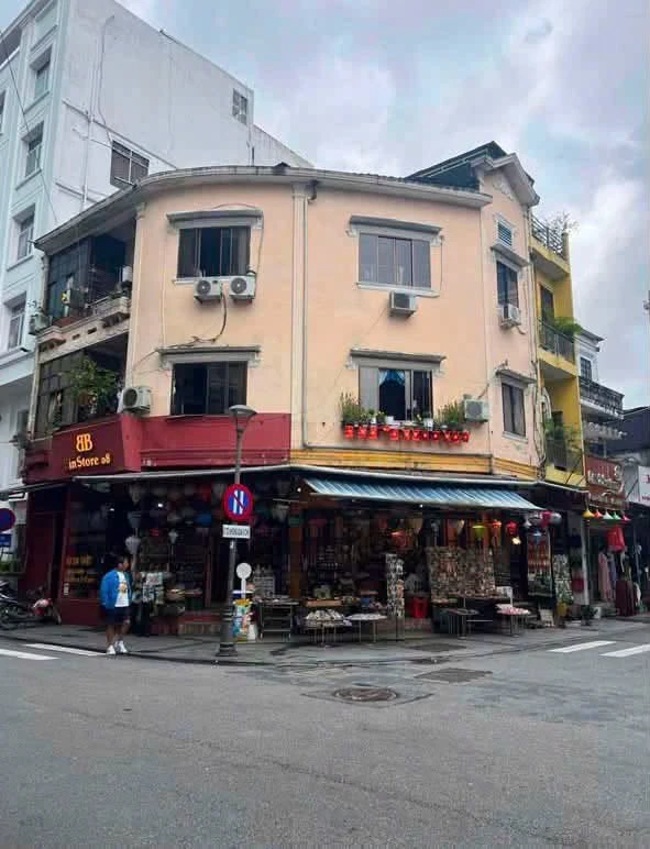 Bán nhà 3 tầng căn góc 2 mặt tiền Võ Thị Sáu - Phạm Ngũ Lão, 76m2, 21 tỷ, Quận 1 - Ảnh 1