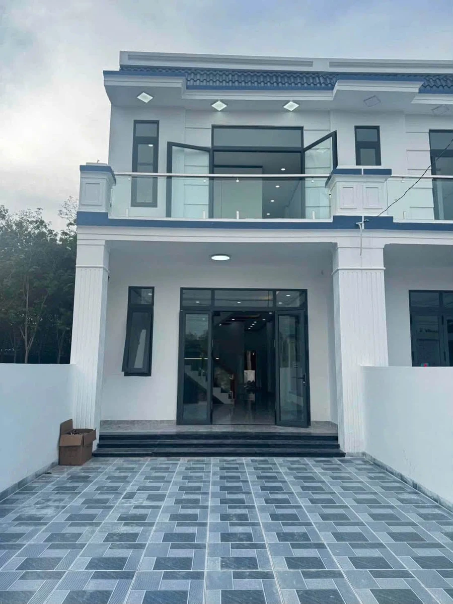 Bán nhà 1 trệt 1 lầu 175m² Bến Cát, 3 phòng - Ảnh 1
