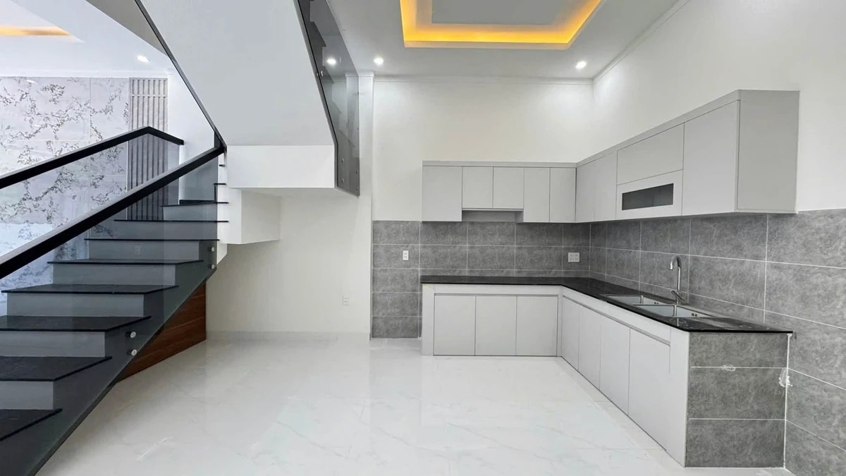 Bán nhà lầu 150m2 mặt tiền chợ Thạnh Phú, Bình Tân, 2,39 tỷ - Ảnh thu nhỏ 5