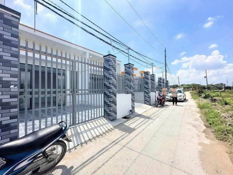 Bán nhà cấp 4 mới 125m² Bến Lức Long An