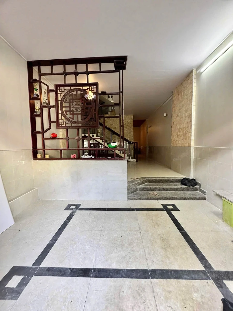 Bán nhà 3 tầng 72,2m² Lê Quý Đôn, Quận 1 - Ảnh 1