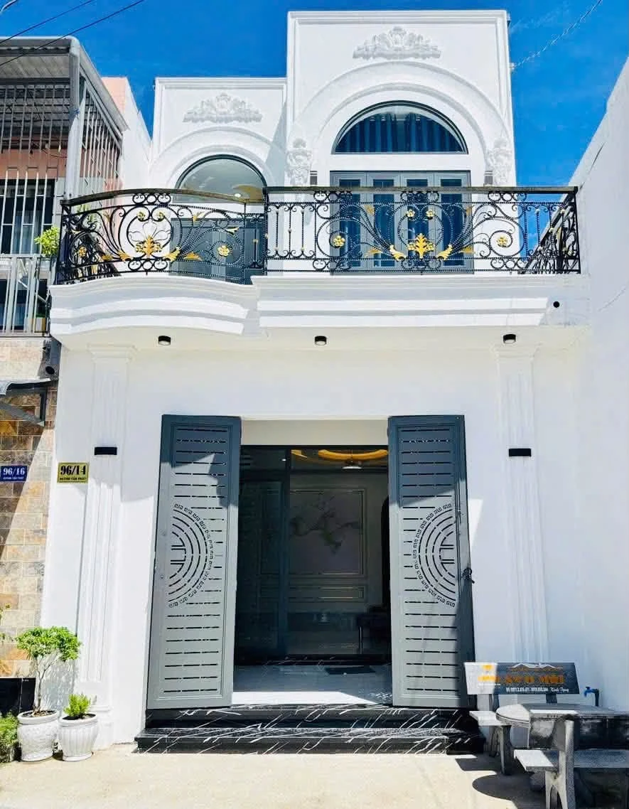 Bán nhà hẻm ô tô 96 Huỳnh Tấn Phát, 3 PN, 110m² Quận 7 - Ảnh 1