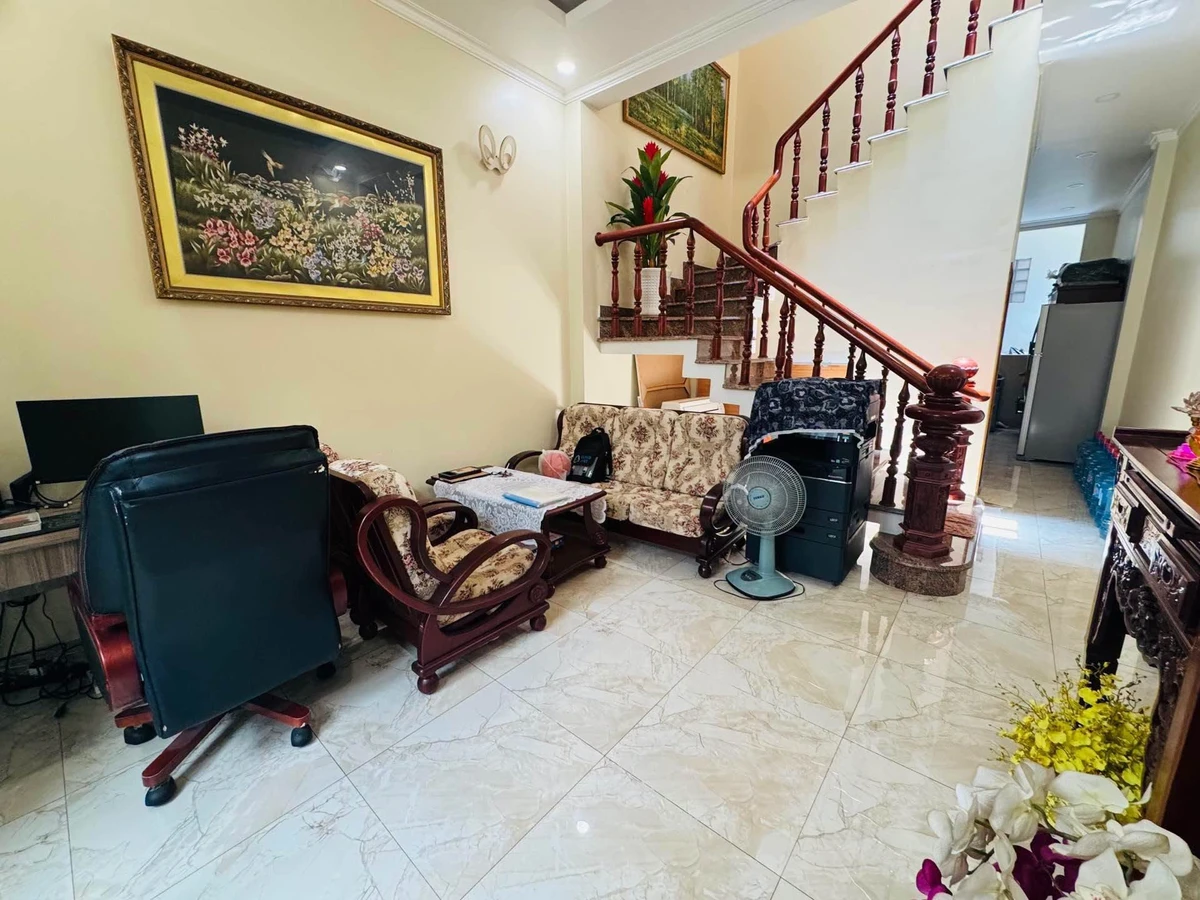 Bán nhà hẻm ô tô 3 tầng 60m2 Tân Bình gần sân bay Tân Sơn Nhất, giá 6,99 tỷ - Ảnh 1