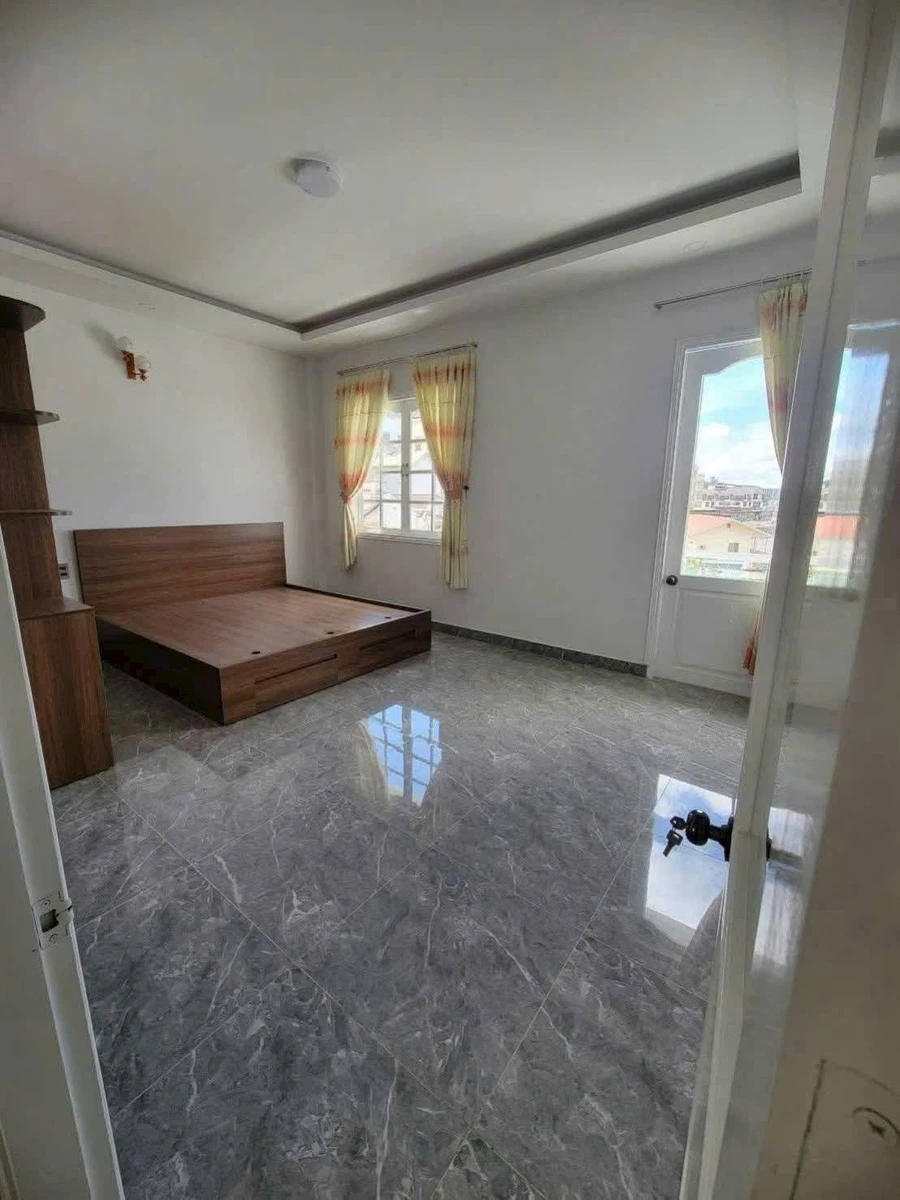 Bán nhà 4PN 60m2 2 mặt tiền đường Trần Phú - 7,4 tỷ - Ảnh 1