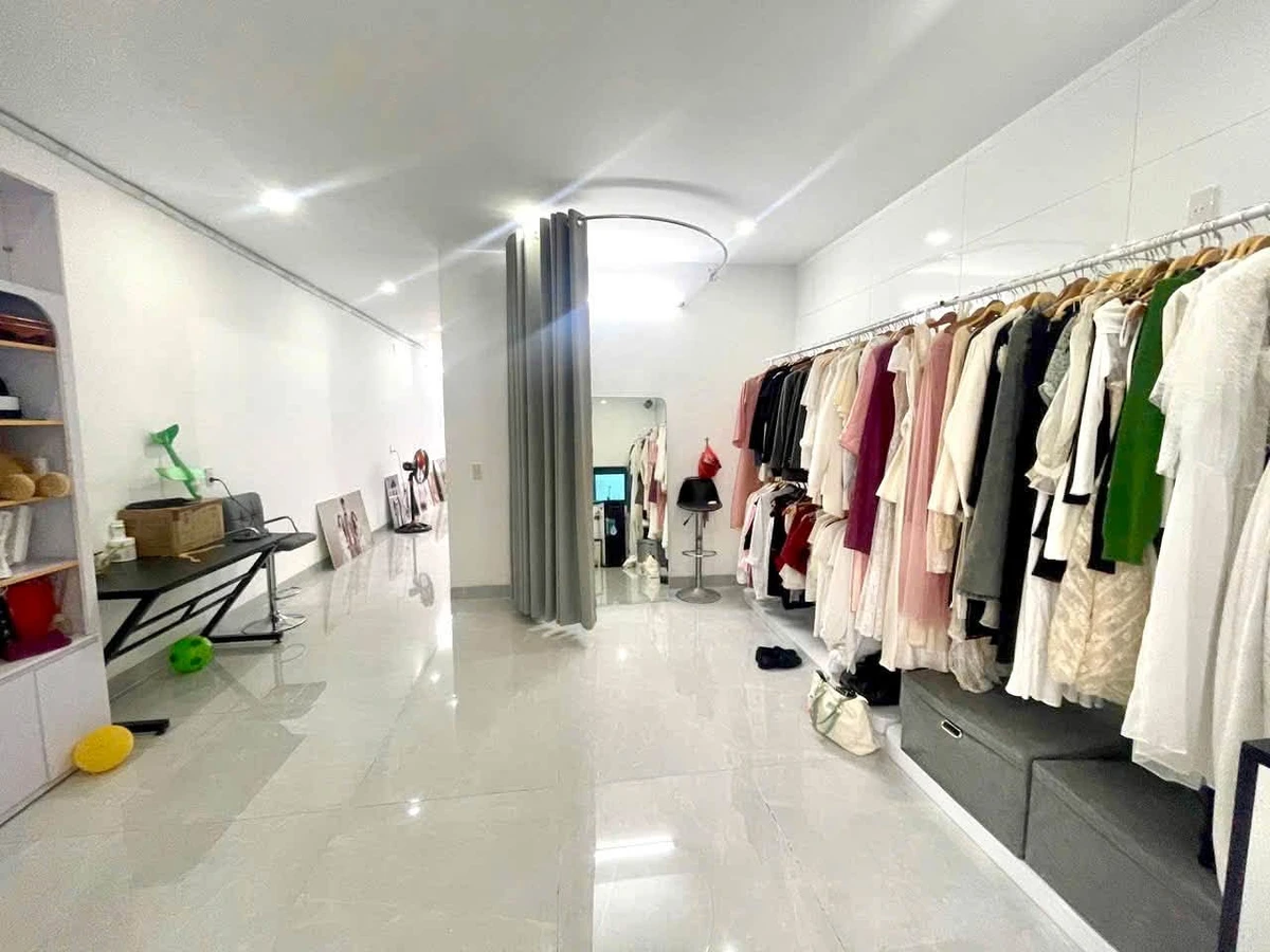 Bán nhà kinh doanh 3 tầng, 100m2, mặt tiền 5m, 9 tỷ - Ảnh thu nhỏ 4