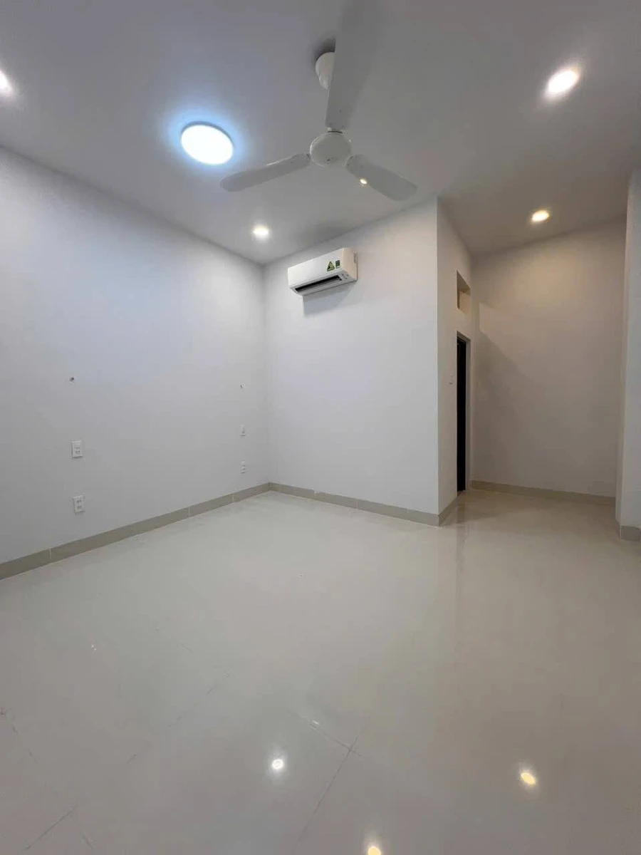 Bán nhà trệt 108m², 2PN, Phan Thiết, 2 tỷ - Ảnh thu nhỏ 3