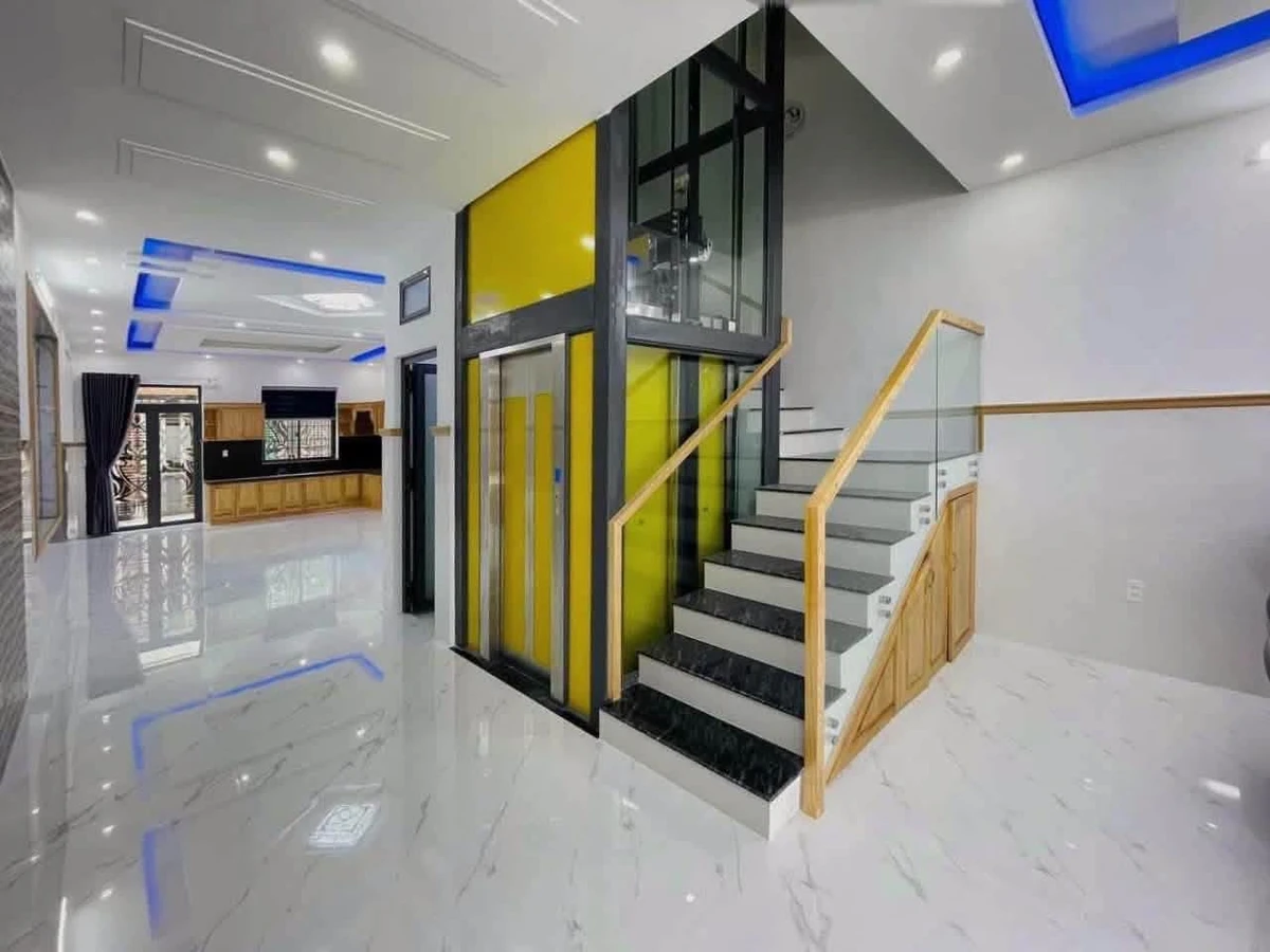Bán nhà 2 mặt tiền 12 phòng ngủ 141m² Vũng Tàu - Ảnh thu nhỏ 3