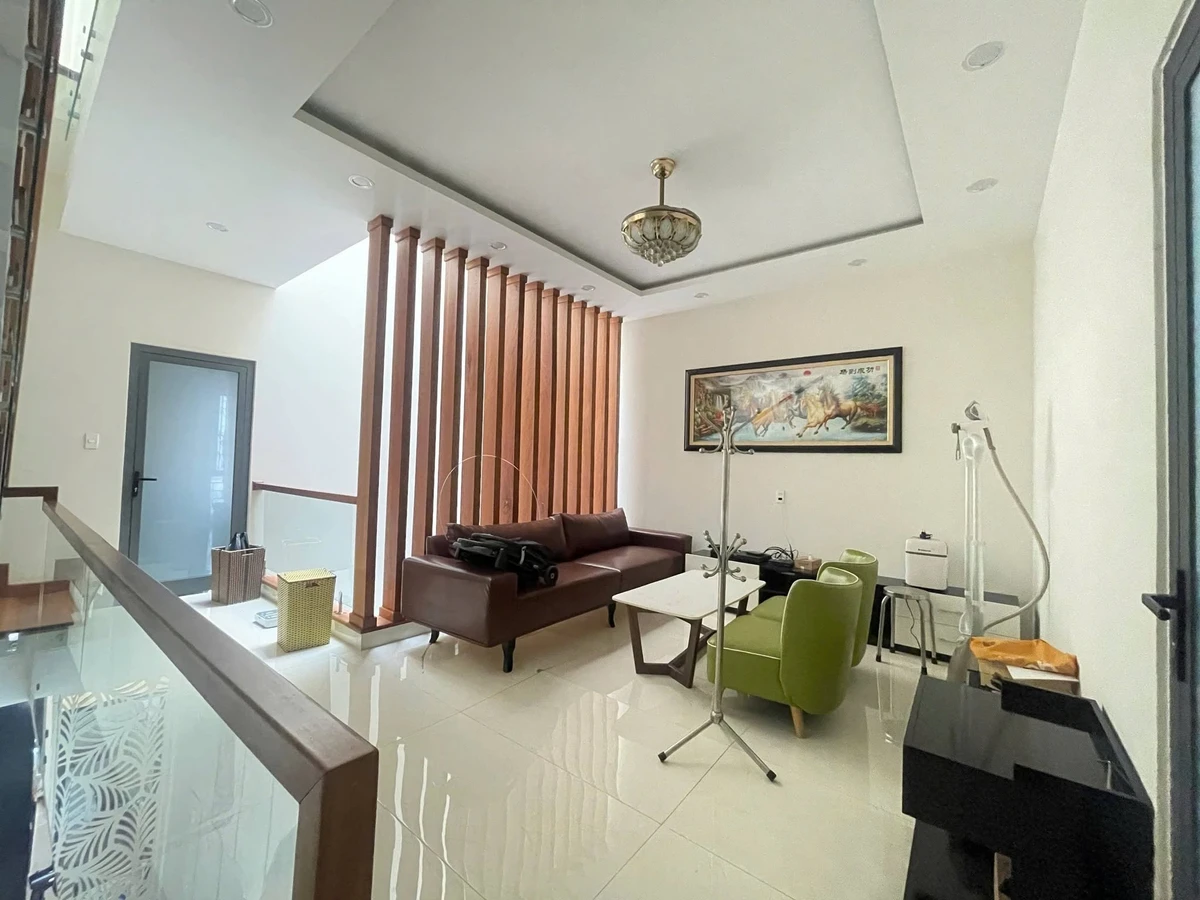 Bán nhà mặt tiền 4 tầng 150m² Hala Đà Nẵng - Ảnh thu nhỏ 3