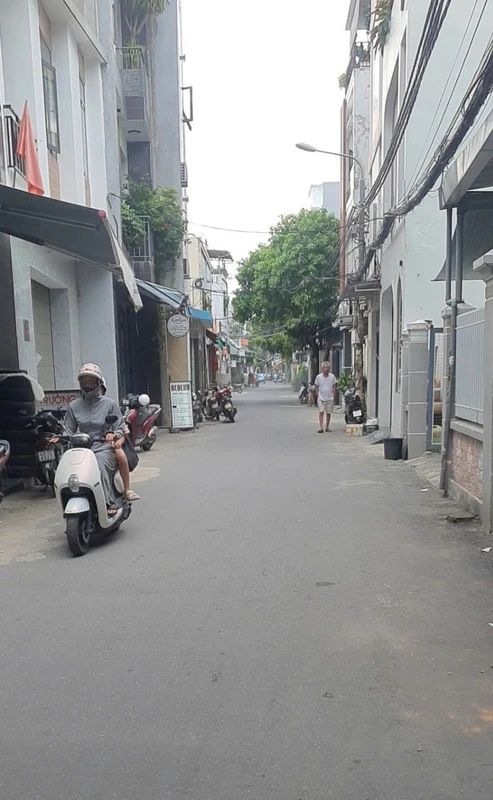 Bán nhà 3 tầng mặt tiền Điện Biên Phủ, 70m², Đà Nẵng