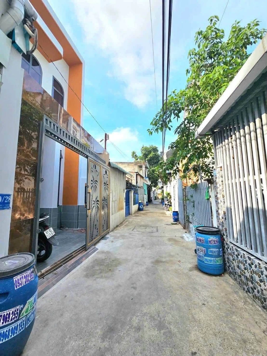 Bán nhà hẻm Nguyễn Du 60m² 3PN, 4,299 tỷ, Phường Dĩ An, TP. Dĩ An, Bình Dương - Ảnh 1