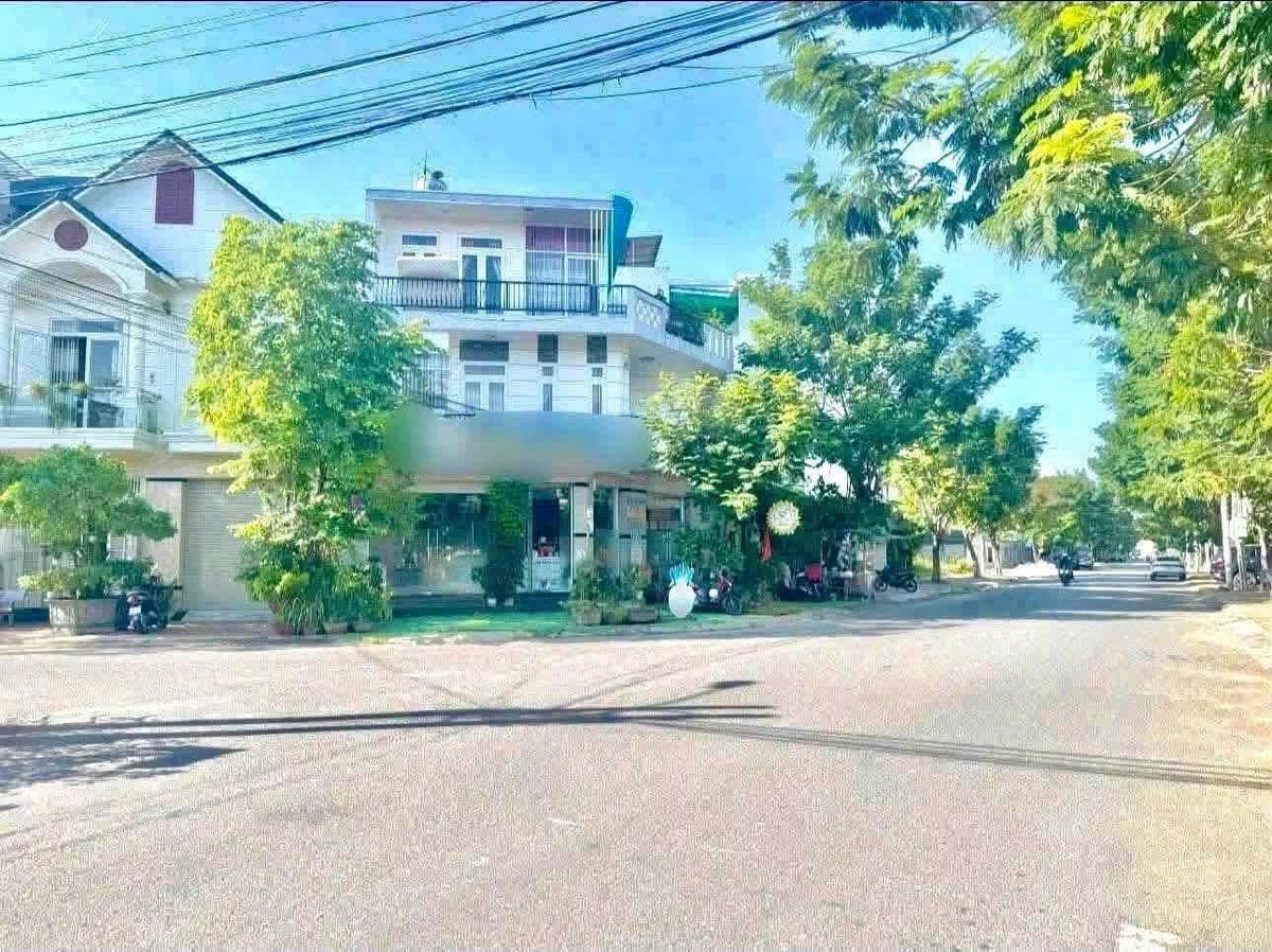 Bán nhà 1 trệt 2 lầu góc 2 mặt tiền Phan Thiết 220m2, 7 tỷ - Ảnh thu nhỏ 2