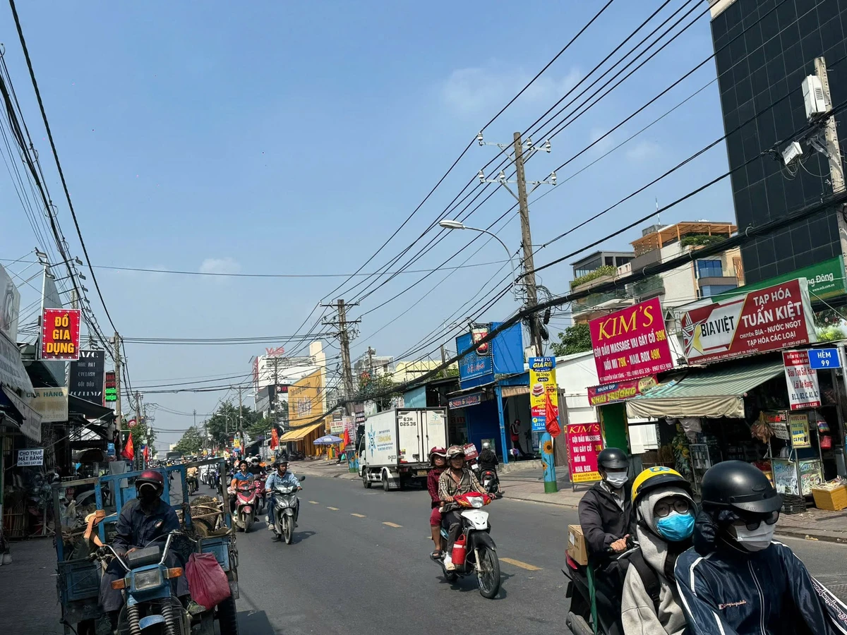 Bán mặt tiền Nguyễn Xiển 300m² Quận 9, 30 tỷ - Ảnh 1