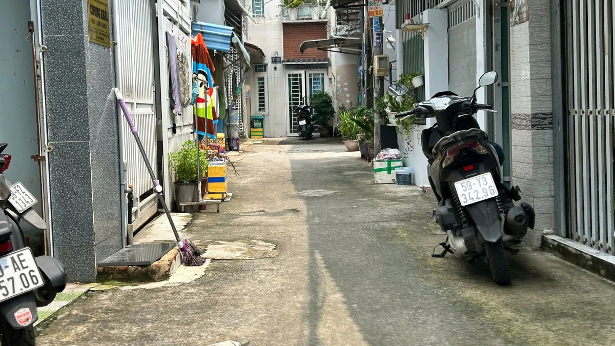 Bán nhà 1 trệt 1 lầu 2PN 34m2 Tân Xuân, Hóc Môn giá 2,3 tỷ - Ảnh thu nhỏ 4
