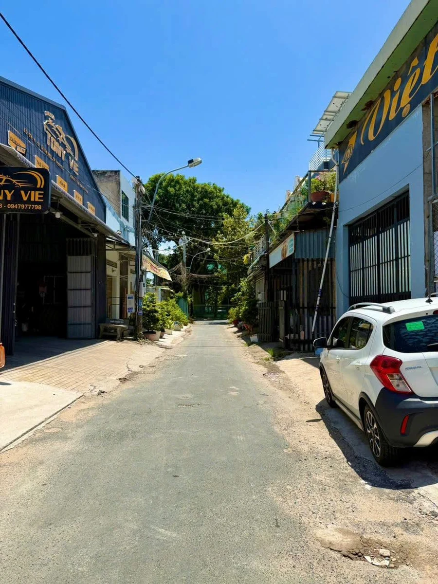 Bán nhà mặt tiền Lê Thị Tạo 100m² - Rạch Giá 3 tỷ 900 triệu - Ảnh thu nhỏ 3