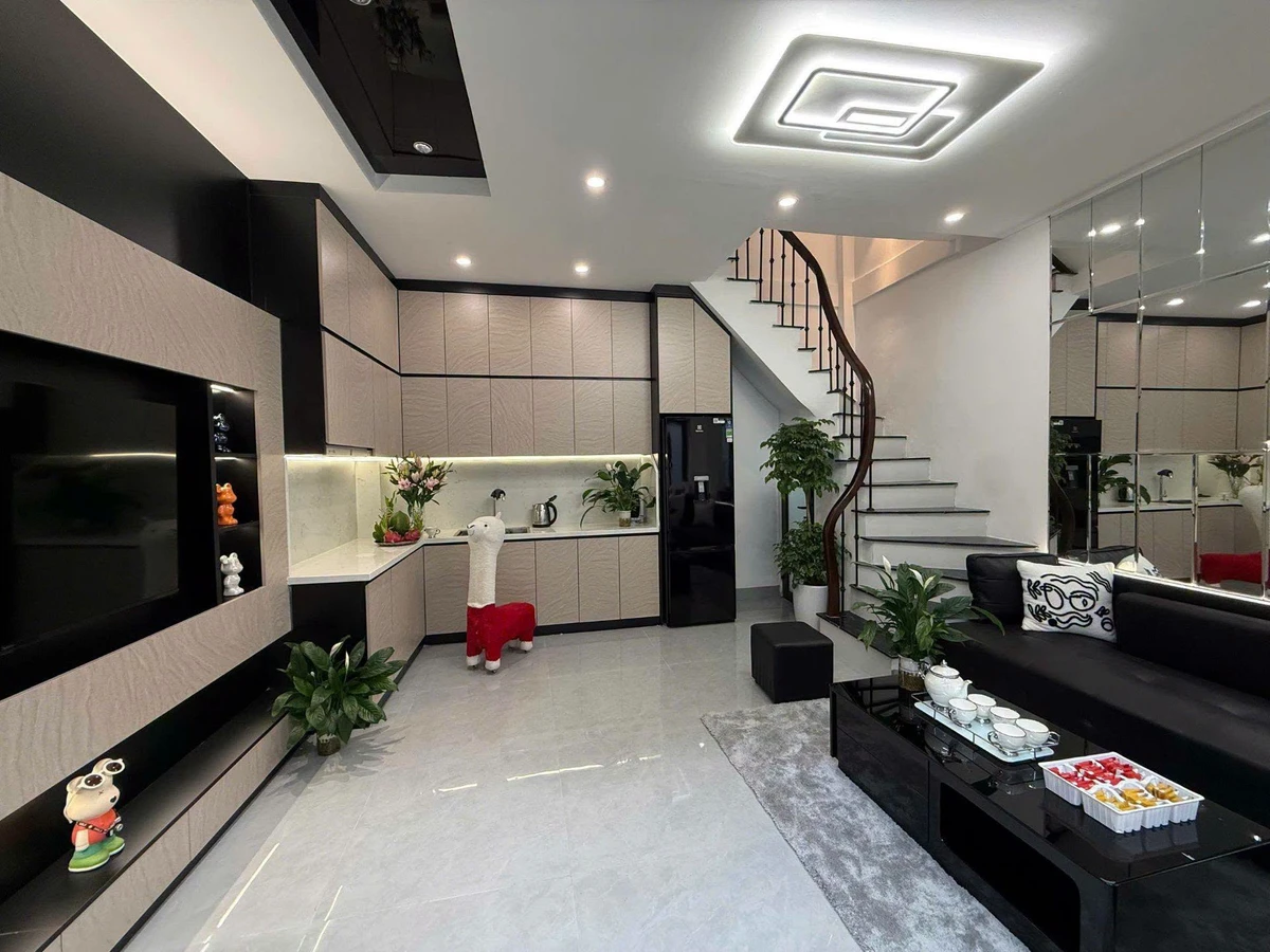 Bán nhà 4 tầng 100m² 3 PN tại Minh Khai, Quận 3 - Ảnh thu nhỏ 3