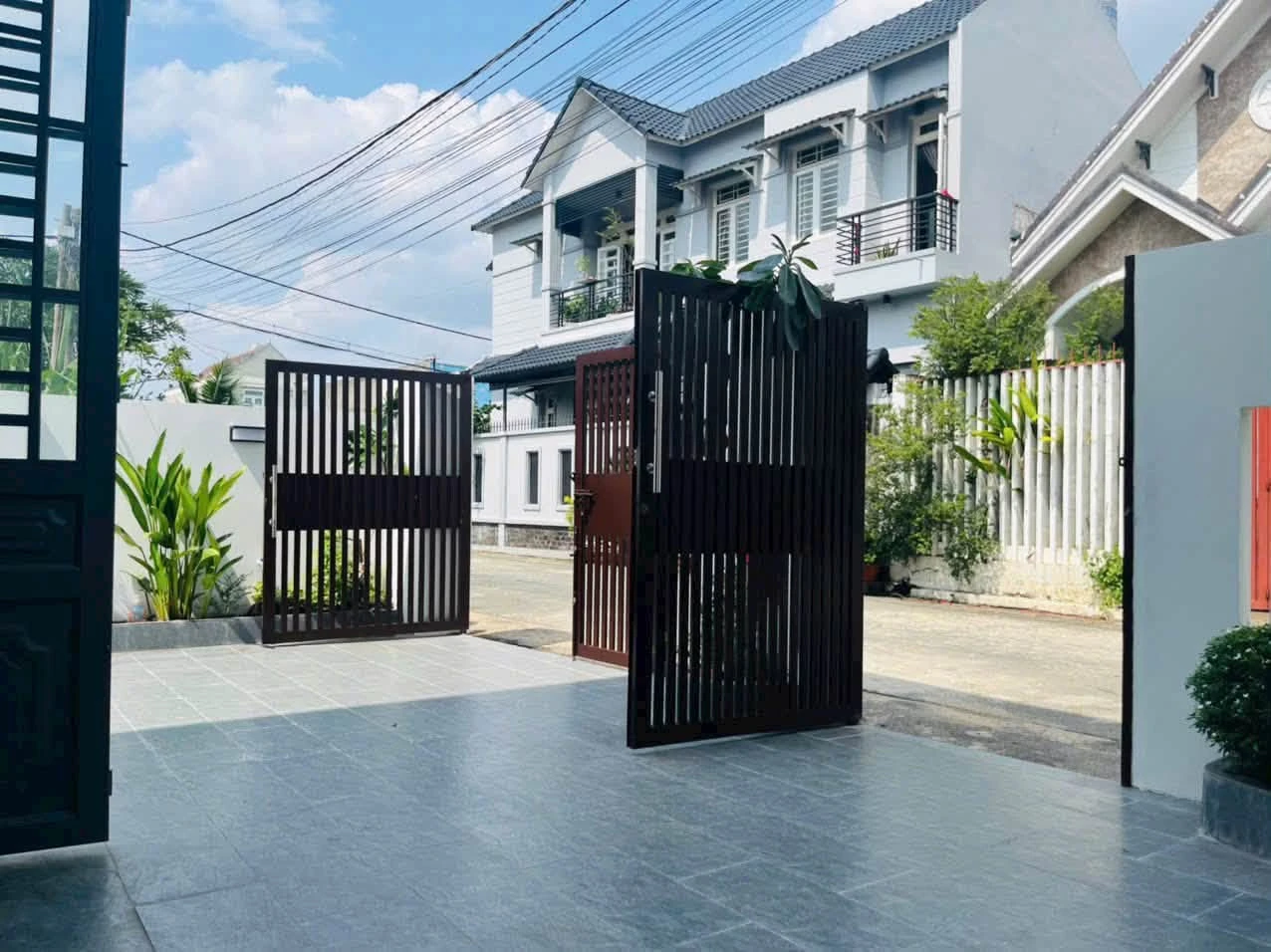 Bán biệt thự sân vườn Xuân Thới Sơn Hóc Môn 144m² 5,45 tỷ - Ảnh 1