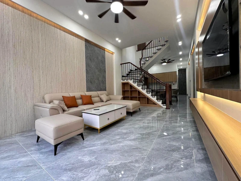 Nhà 3 tầng full nội thất Dĩ An 100m² giá 6.9 tỷ