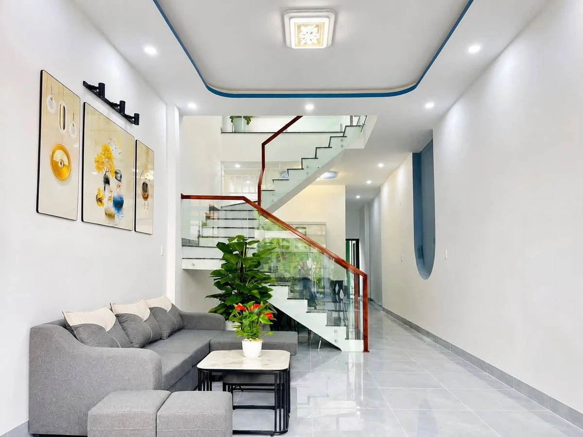Bán nhà 2 tầng 3PN 97,8m² Nguyễn Thụy Quảng Ngãi 2 tỷ - Ảnh 1