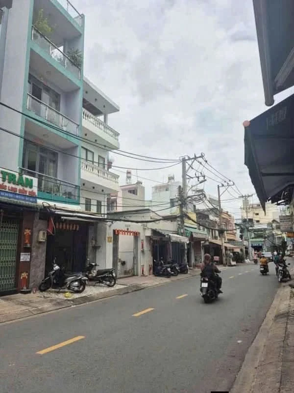 Bán nhà mặt tiền Hồ Văn Long, 104m2, giá 6 tỷ, gần ngã 4 Gò Mây, Bình Tân - Ảnh 1