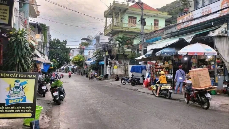 Bán đất mặt tiền Ngô Đến Nha Trang 68.7m2, 5.5 tỷ