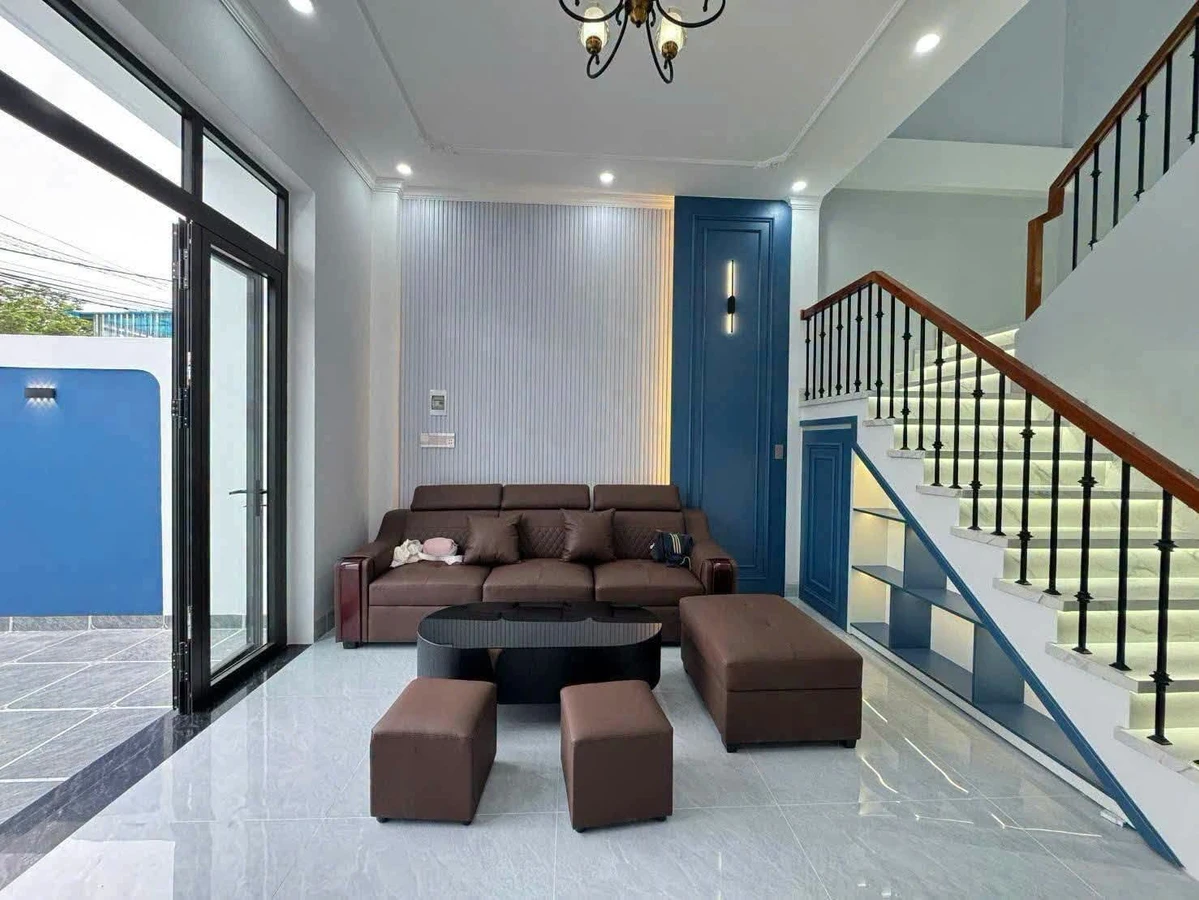 Bán nhà mặt tiền đường Vàm Trư, Rạch Giá, 1 trệt 1 lầu, 3 phòng ngủ, giá 2,69 tỷ - Ảnh thu nhỏ 4