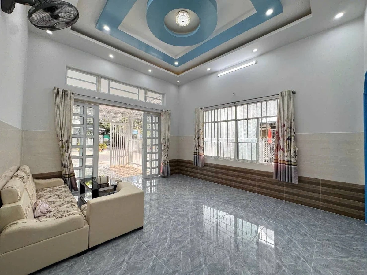 Bán nhà góc 2 mặt tiền đường Ngọc Hân Công Chúa, 97,88m2, 2 tỷ 700 triệu, Rạch Giá - Ảnh thu nhỏ 5