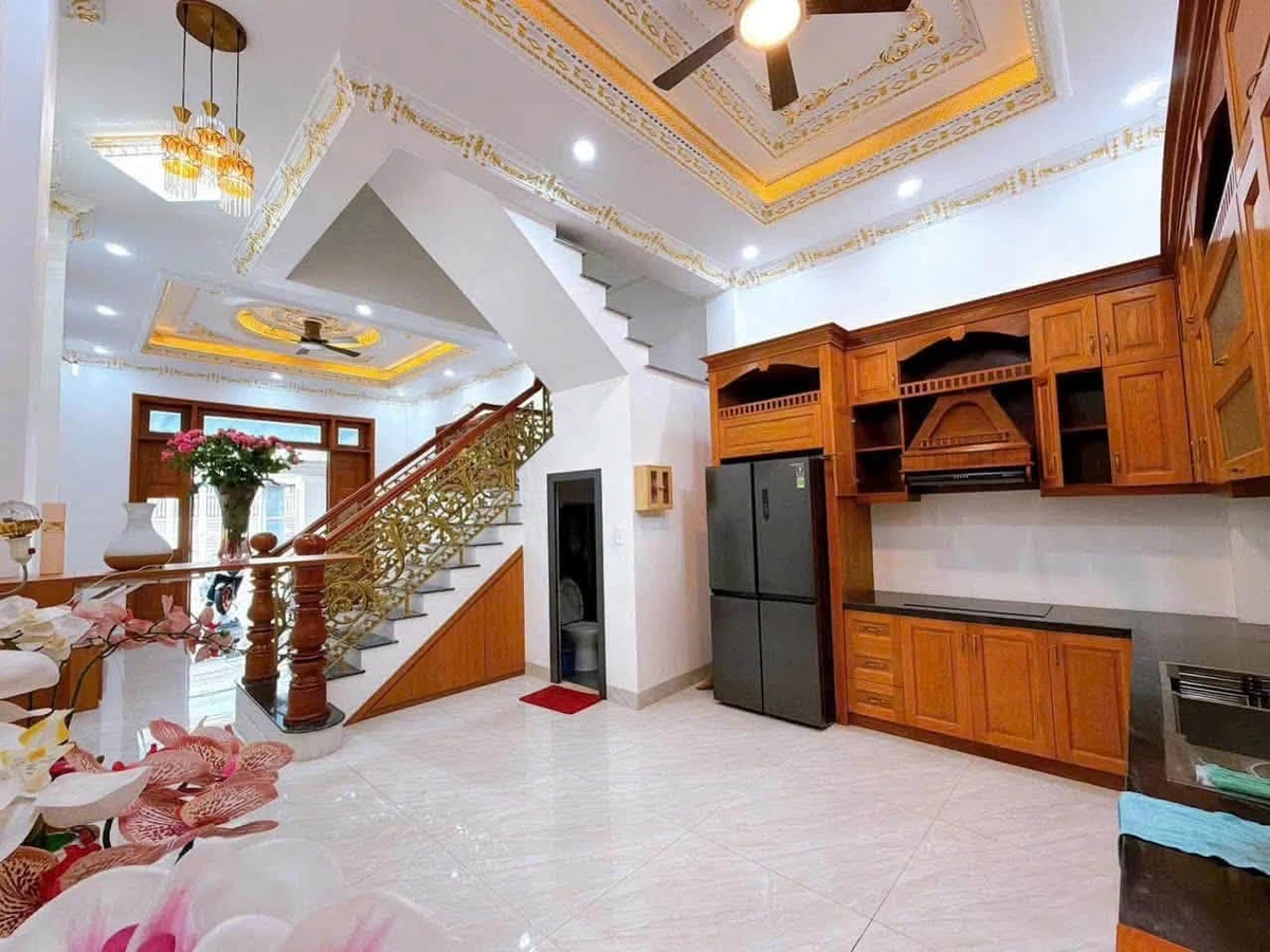 Bán nhà 2 lầu gần Big C Tân Hiệp, 180m², 4,7 tỷ - Ảnh thu nhỏ 3