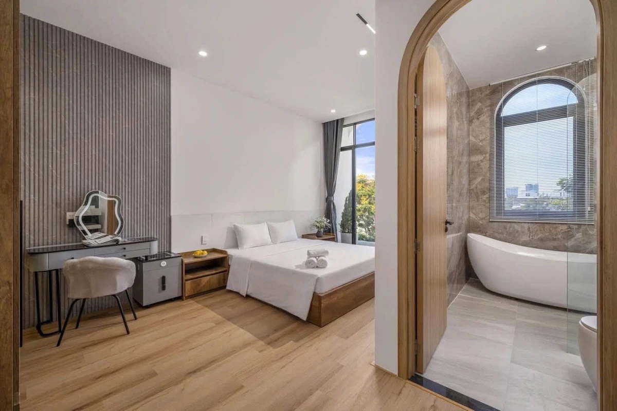 Bán villa hồ bơi mặt tiền Trà Lộ, 100m², 3 tầng, gần biển Tân Trà, Đà Nẵng - Ảnh 1