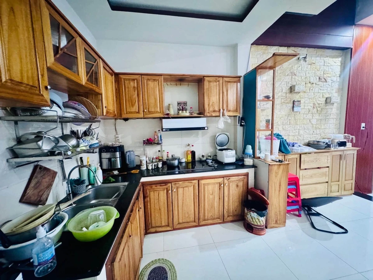 Bán nhà 2 tầng 70m² 3 phòng ngủ Nguyễn Huy Tưởng Quận 5 - Ảnh thu nhỏ 3