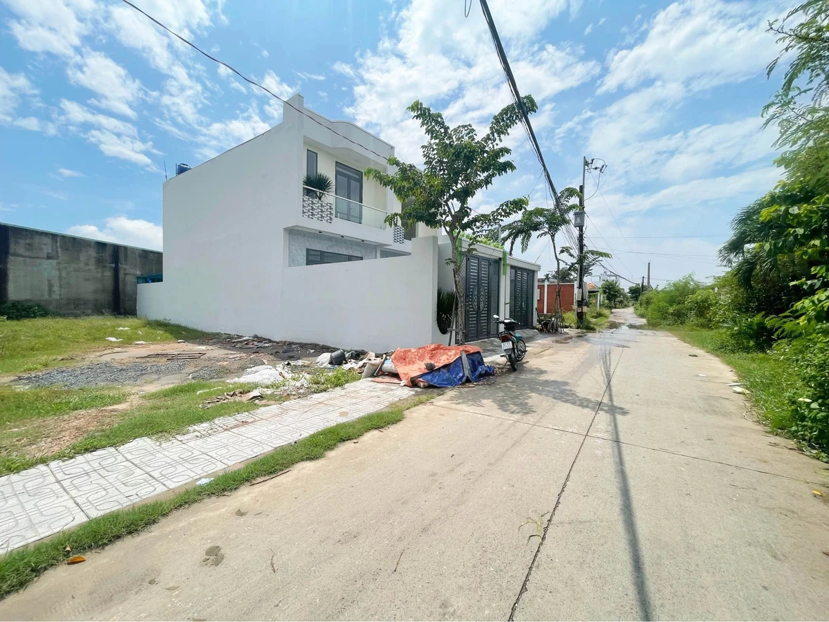 Bán nhà 140m2 3PN 3WC, hồ bơi, Đức Hoà Đông, Bình Tân - Ảnh 1