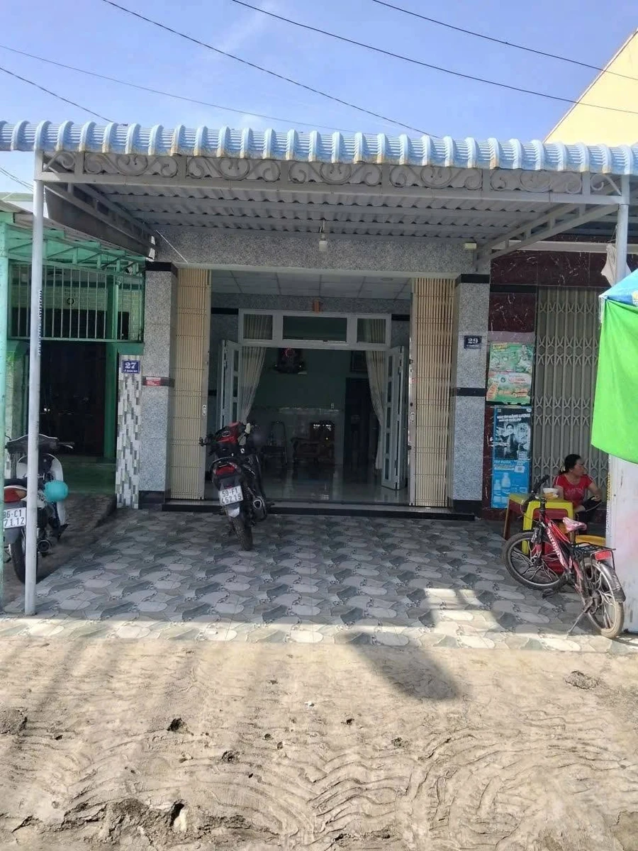 Bán nhà mặt tiền chợ 80m2 Phan Thiết - Ảnh thu nhỏ 3