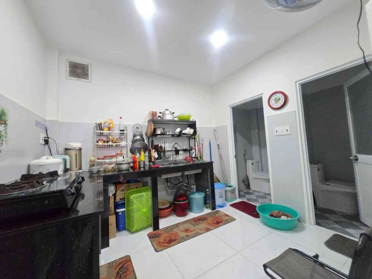 Bán nhà mặt tiền kinh doanh 77m2 đường 10m sát Vạn Phúc City, Thủ Đức giá 6,9 tỷ - Ảnh thu nhỏ 3