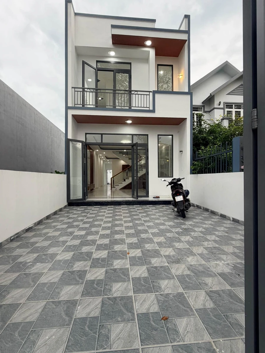 Bán nhà 150m² 3 phòng ngủ KCN Mỹ Phước 3 Bến Cát - Ảnh thu nhỏ 2