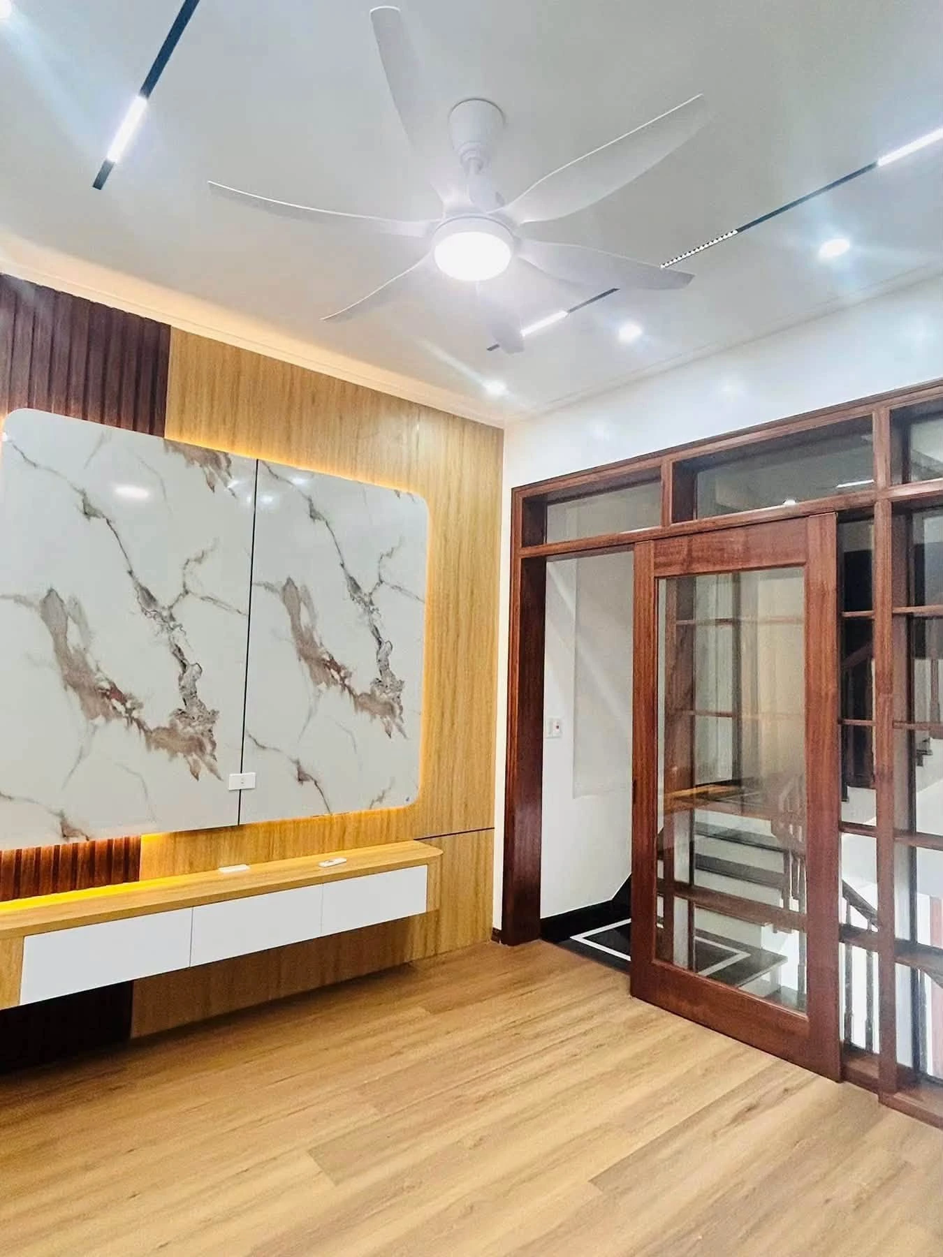 Bán nhà 4 tầng mặt phố Lý Quốc Bảo, Hải Phòng, 43.9m², 4 tỷ - Ảnh 1
