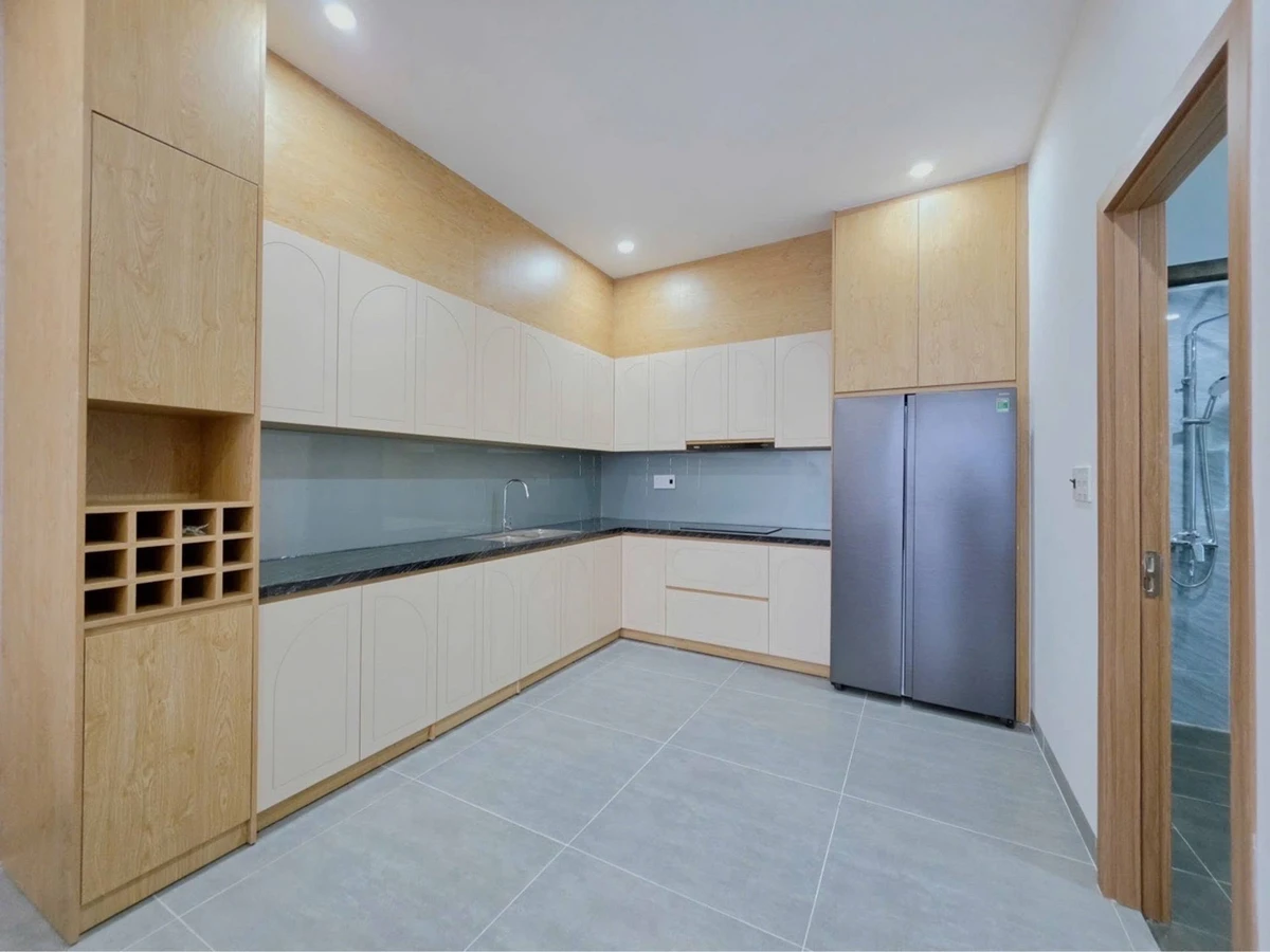 Bán nhà 3 tầng 64m2, 3 phòng ngủ, kiệt ô tô gần Tô Hiệu - Ảnh thu nhỏ 2