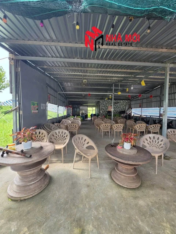 Sang nhượng quán cà phê mặt tiền Nguyễn Thị Minh Khai, 144m2, giá 130 triệu, Cà Mau