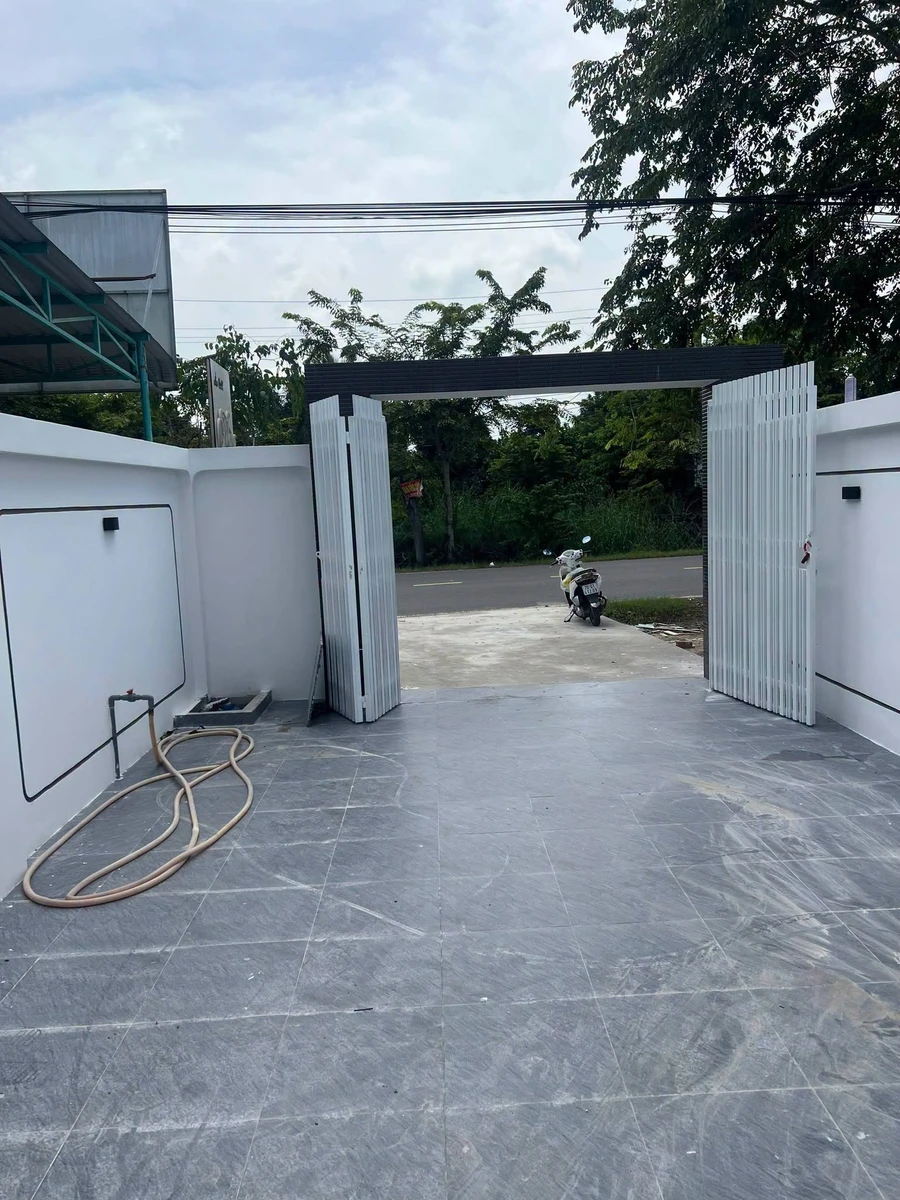 Bán nhà lầu mặt tiền Nguyễn Văn Linh 5x23m, 3PN, tặng nội thất, Long Hoa, Tây Ninh - Ảnh thu nhỏ 4