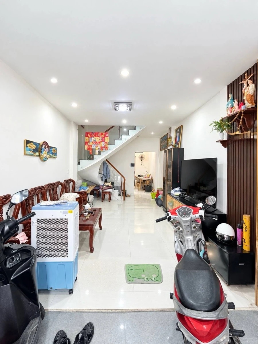 Bán nhà 2 tầng 45m2 hẻm xe hơi Phường 8, Gò Vấp giá 3,65 tỷ - Ảnh thu nhỏ 3