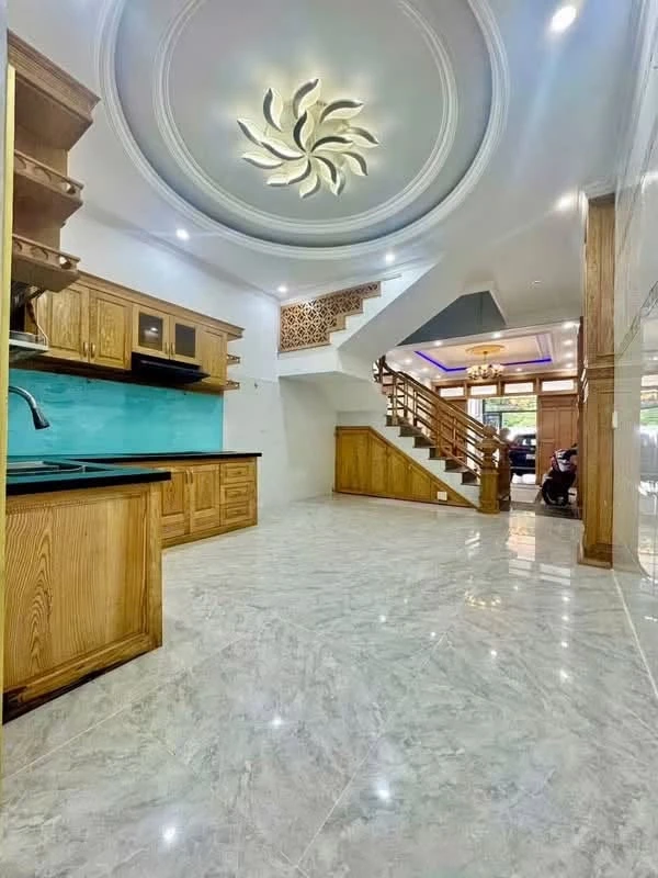 Bán nhà 2 mặt tiền hẻm ô tô Lê Lợi Vũng Tàu 100m2 7.2 tỷ - Ảnh thu nhỏ 3